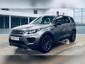 Used Land Rover Discovery Sport 2018 for sale - 77092812: Photo