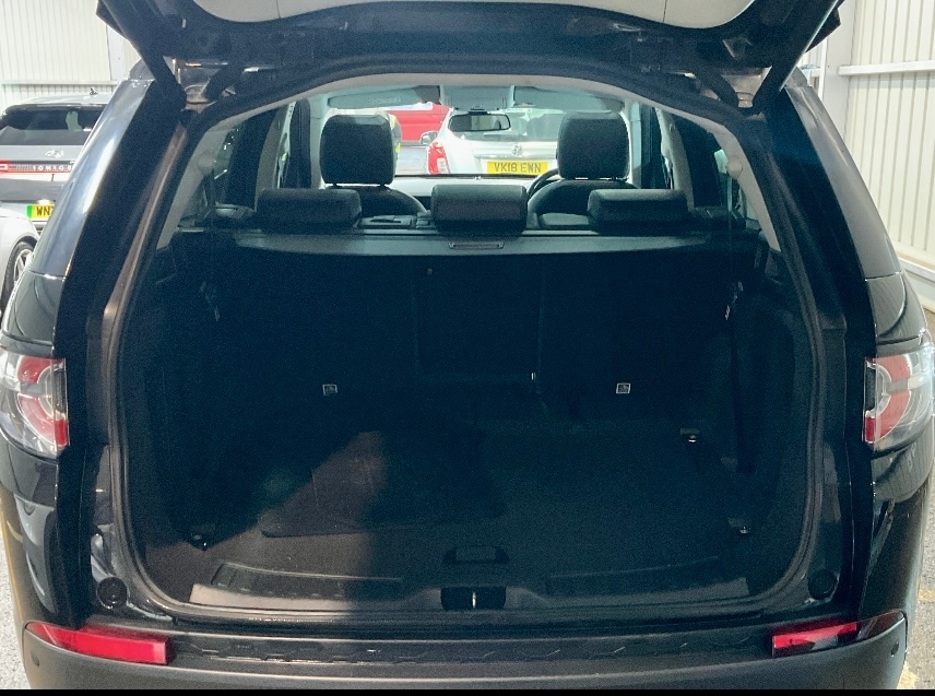 Used Land Rover Discovery Sport 2017 for sale - 77333270: Photo 11