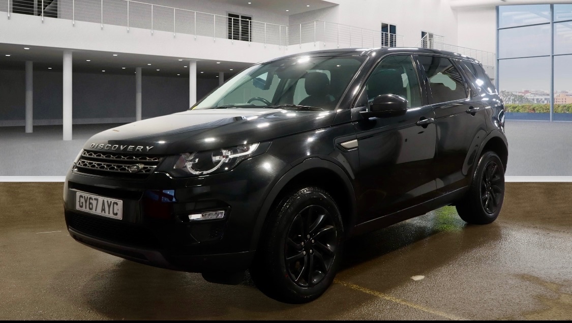 Used Land Rover Discovery Sport 2017 for sale - 77333270: Photo 2