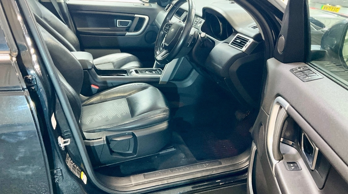 Used Land Rover Discovery Sport 2017 for sale - 77333270: Photo 7