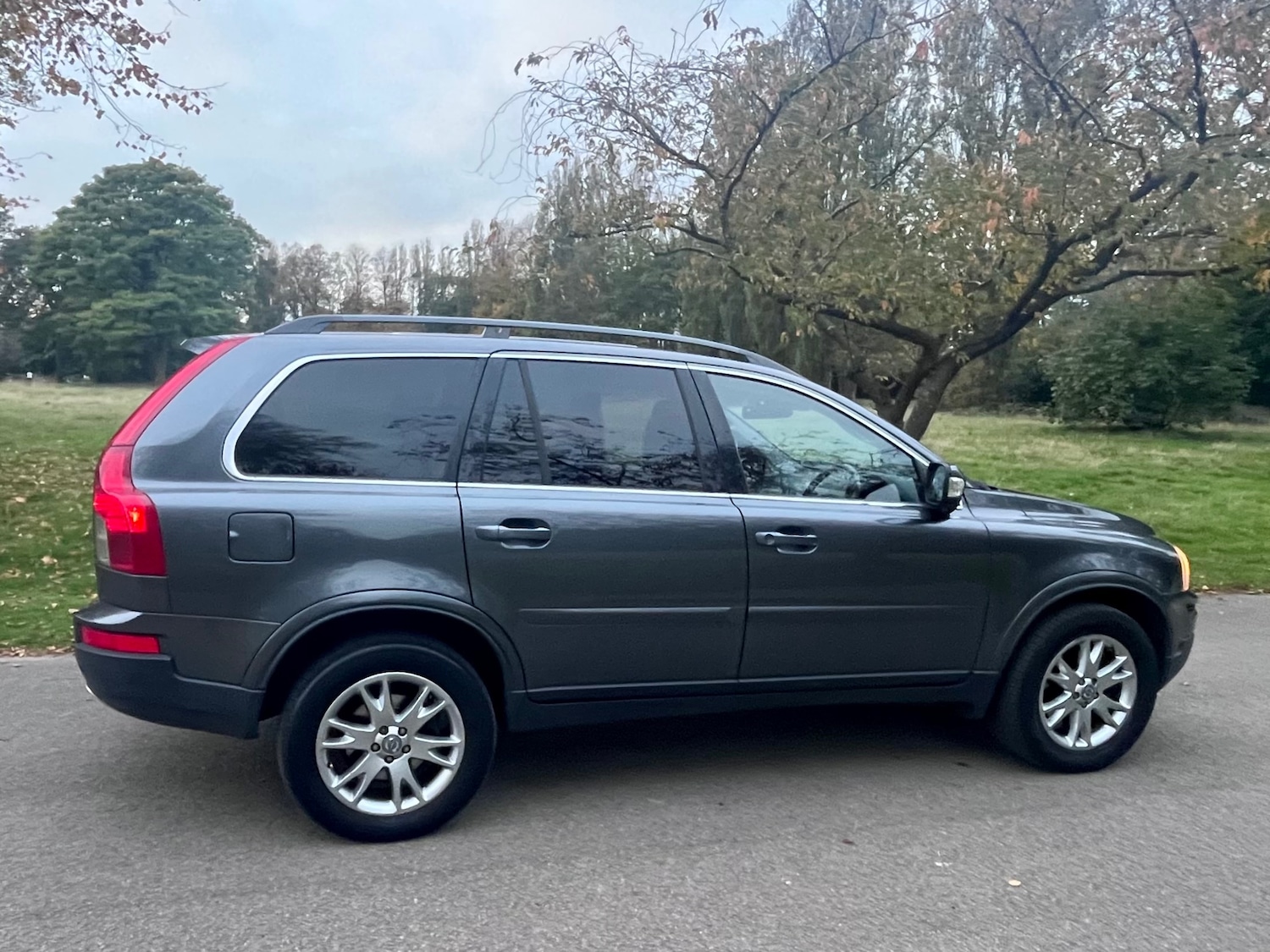 Used Volvo XC90 2009 for sale - 76251923: Photo 4