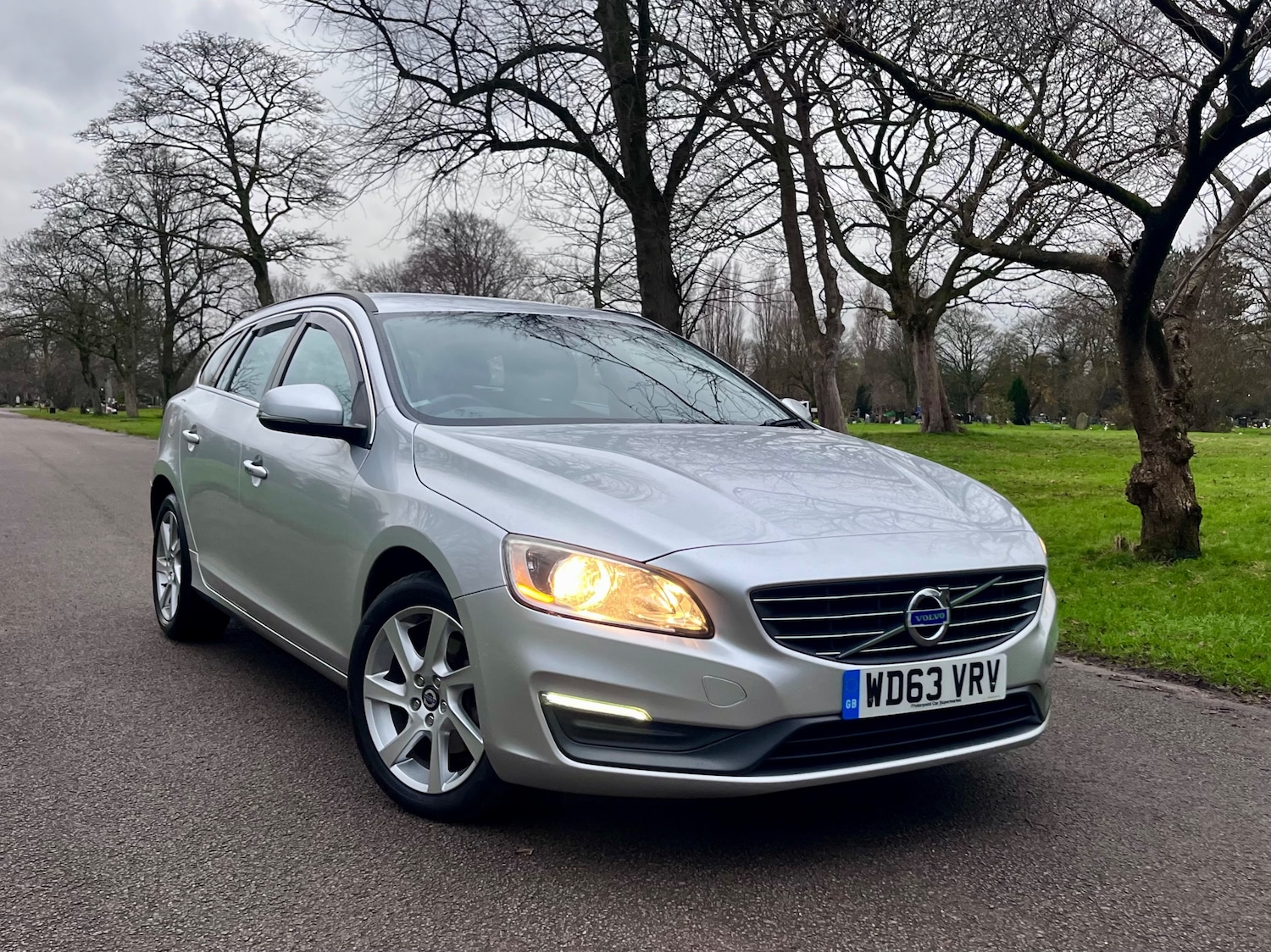 Used Volvo V60 2014 for sale - 76856588: Photo 1