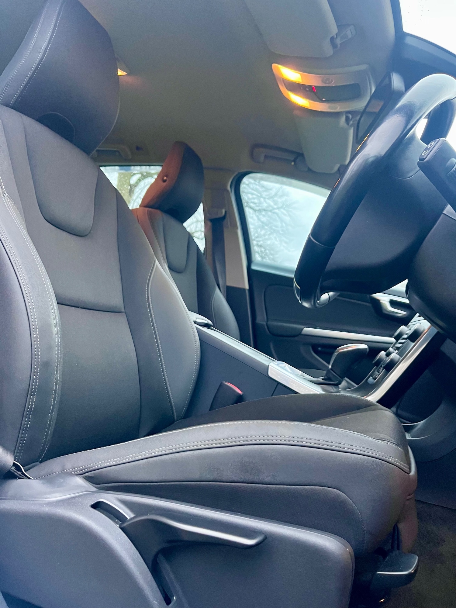 Used Volvo V60 2014 for sale - 76856588: Photo 30