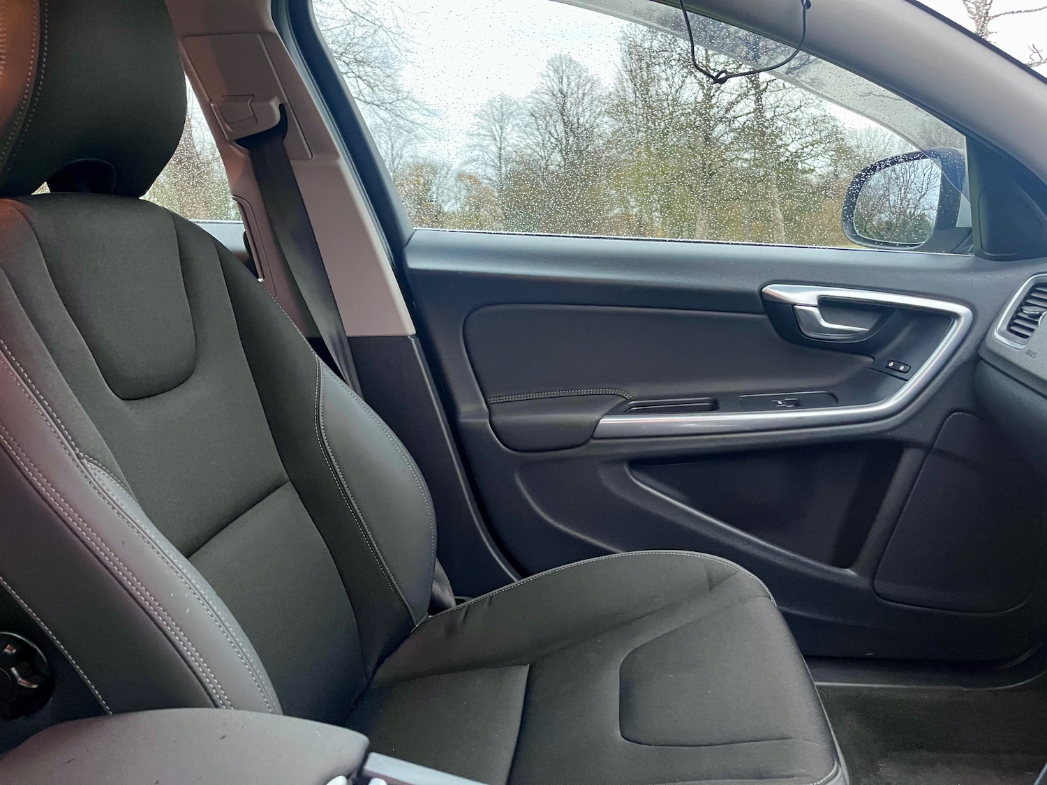 Used Volvo V60 2014 for sale - 76856588: Photo 42