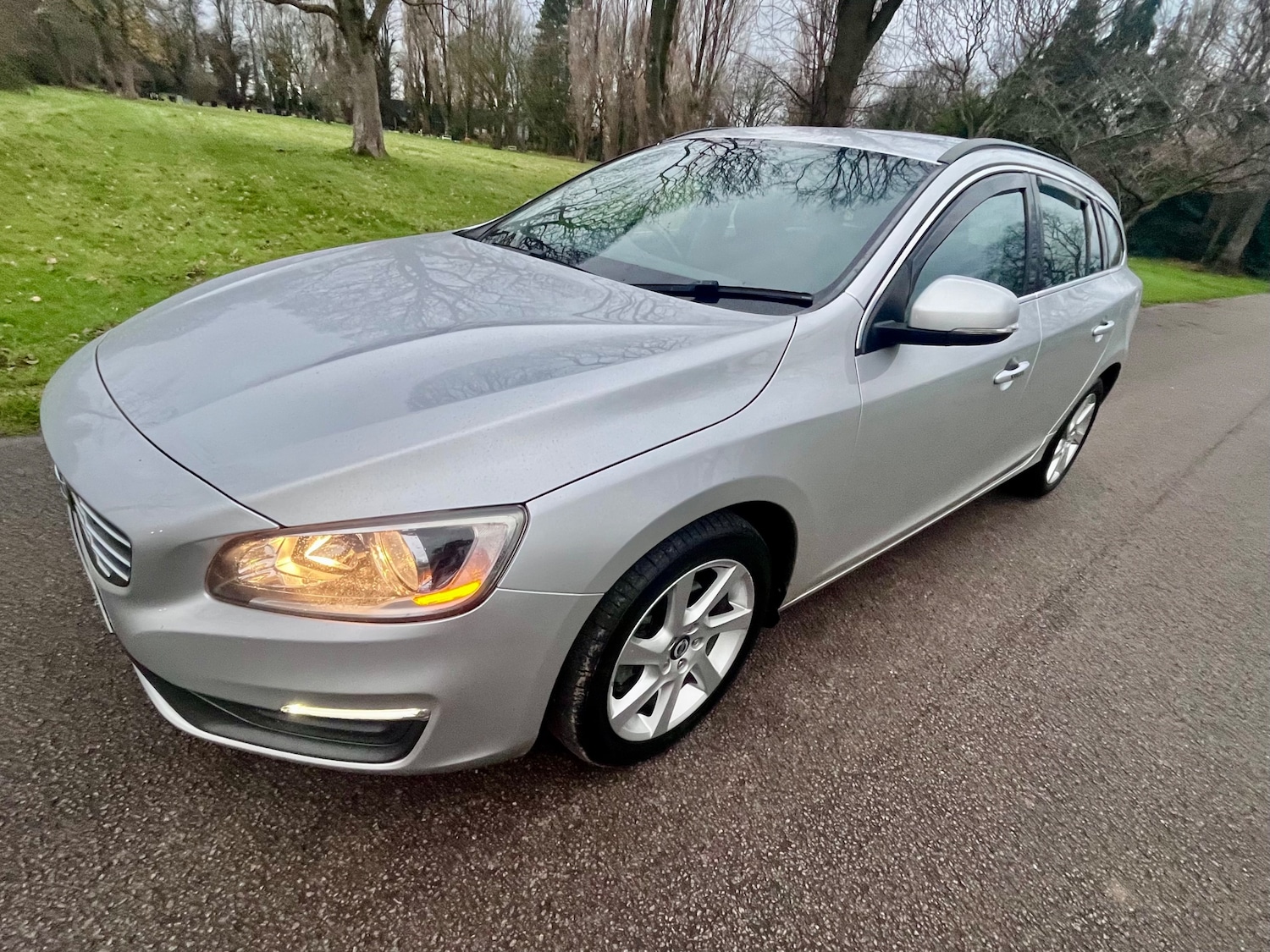 Used Volvo V60 2014 for sale - 76856588: Photo 48