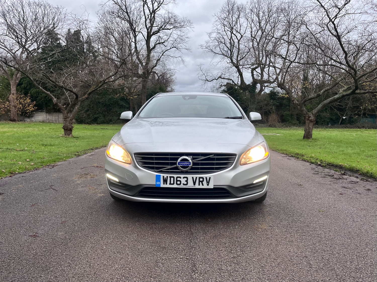 Used Volvo V60 2014 for sale - 76856588: Photo 6