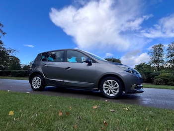 Used Renault Scenic 2012 for sale - 75930336: Photo