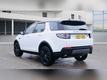 Used Land Rover Discovery Sport 2017 for sale - 77092804: Photo