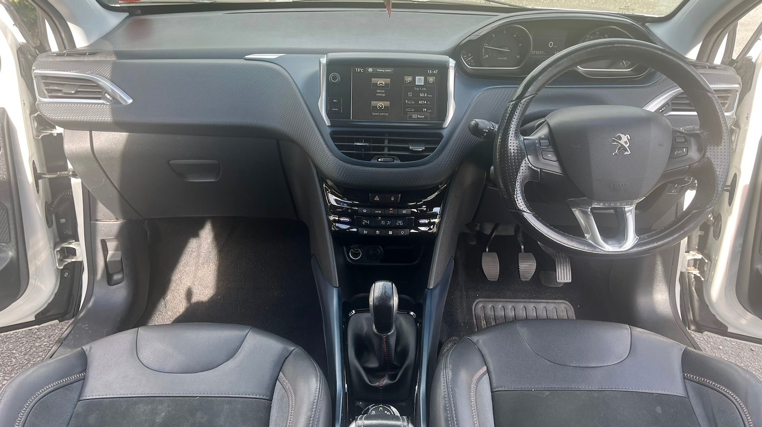 Used Peugeot 2008 2015 for sale - 76697855: Photo 19