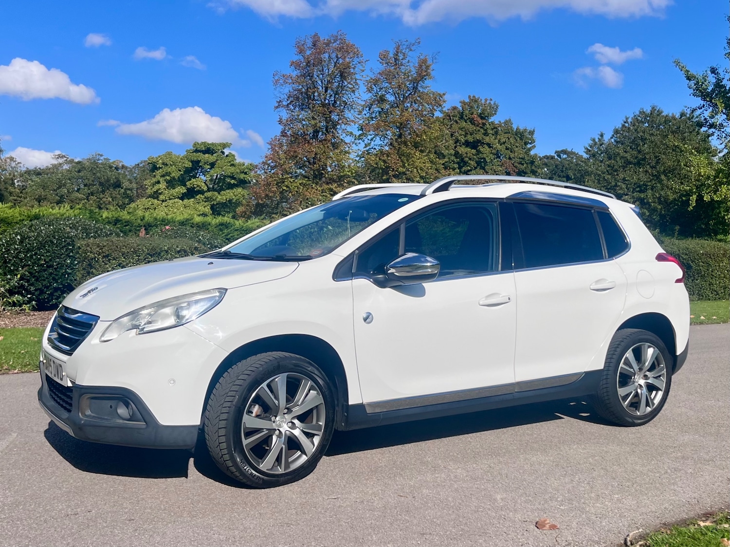 Used Peugeot 2008 2015 for sale - 76697855: Photo 2
