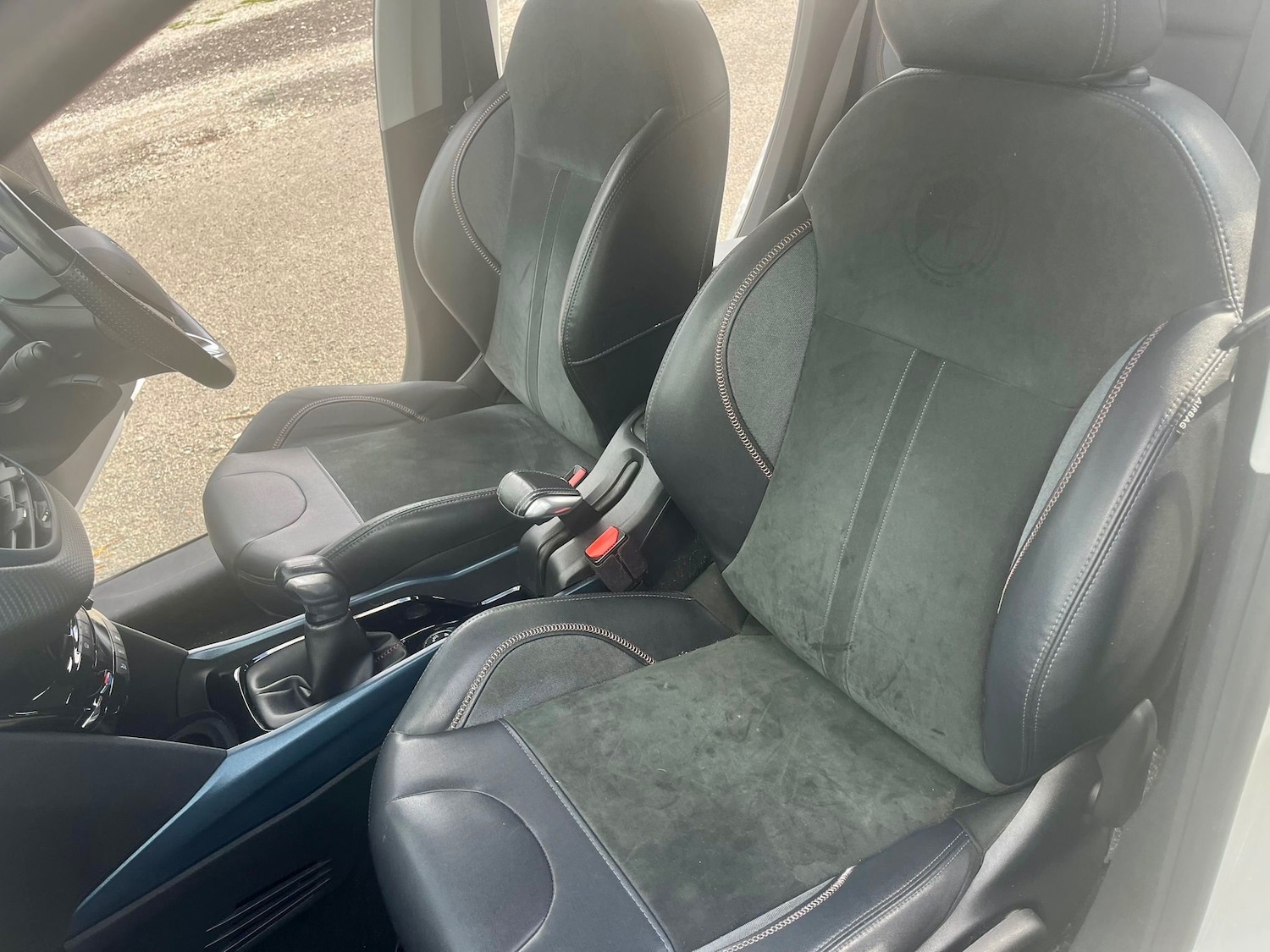 Used Peugeot 2008 2015 for sale - 76697855: Photo 27