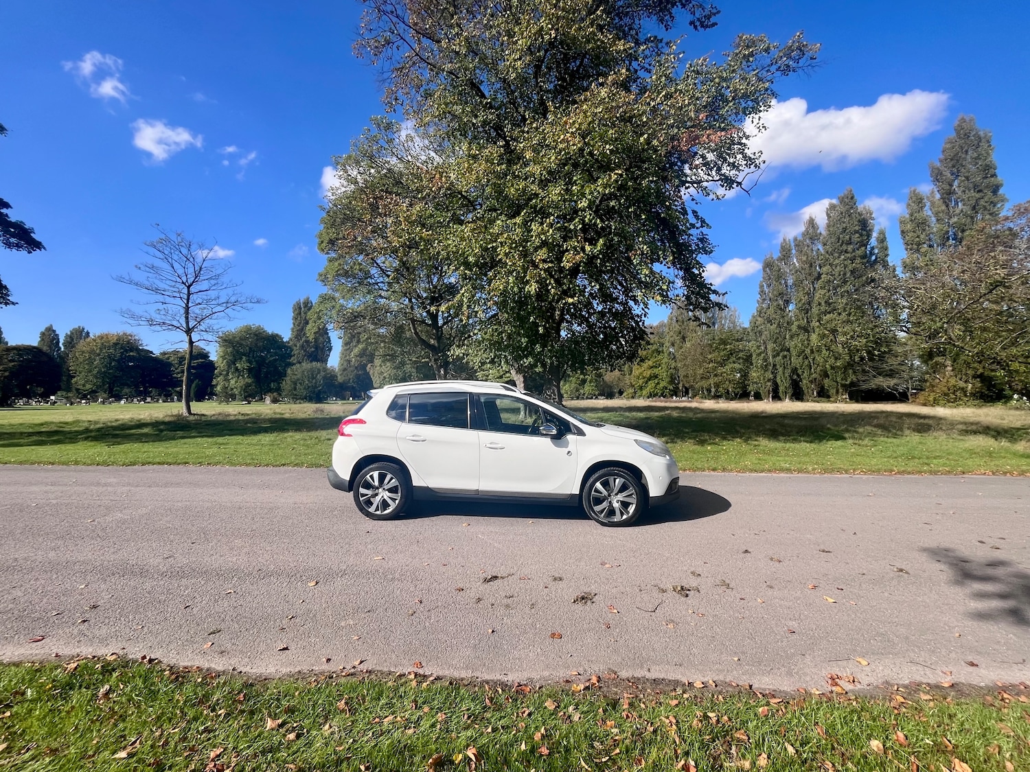 Used Peugeot 2008 2015 for sale - 76697855: Photo 3