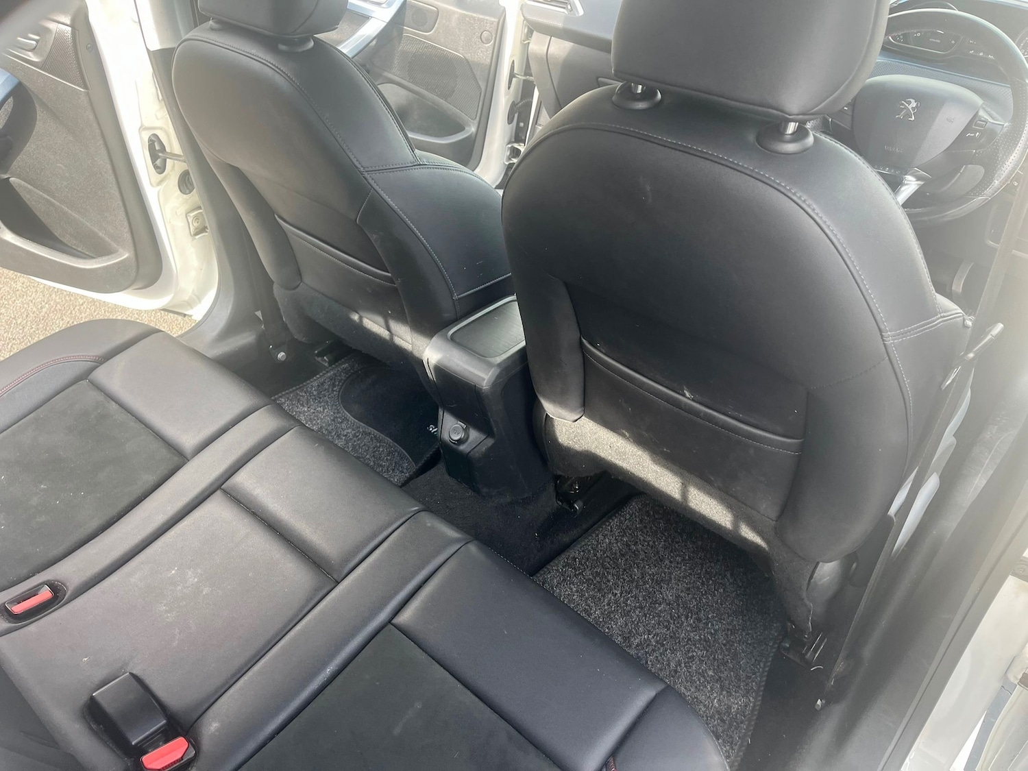 Used Peugeot 2008 2015 for sale - 76697855: Photo 30