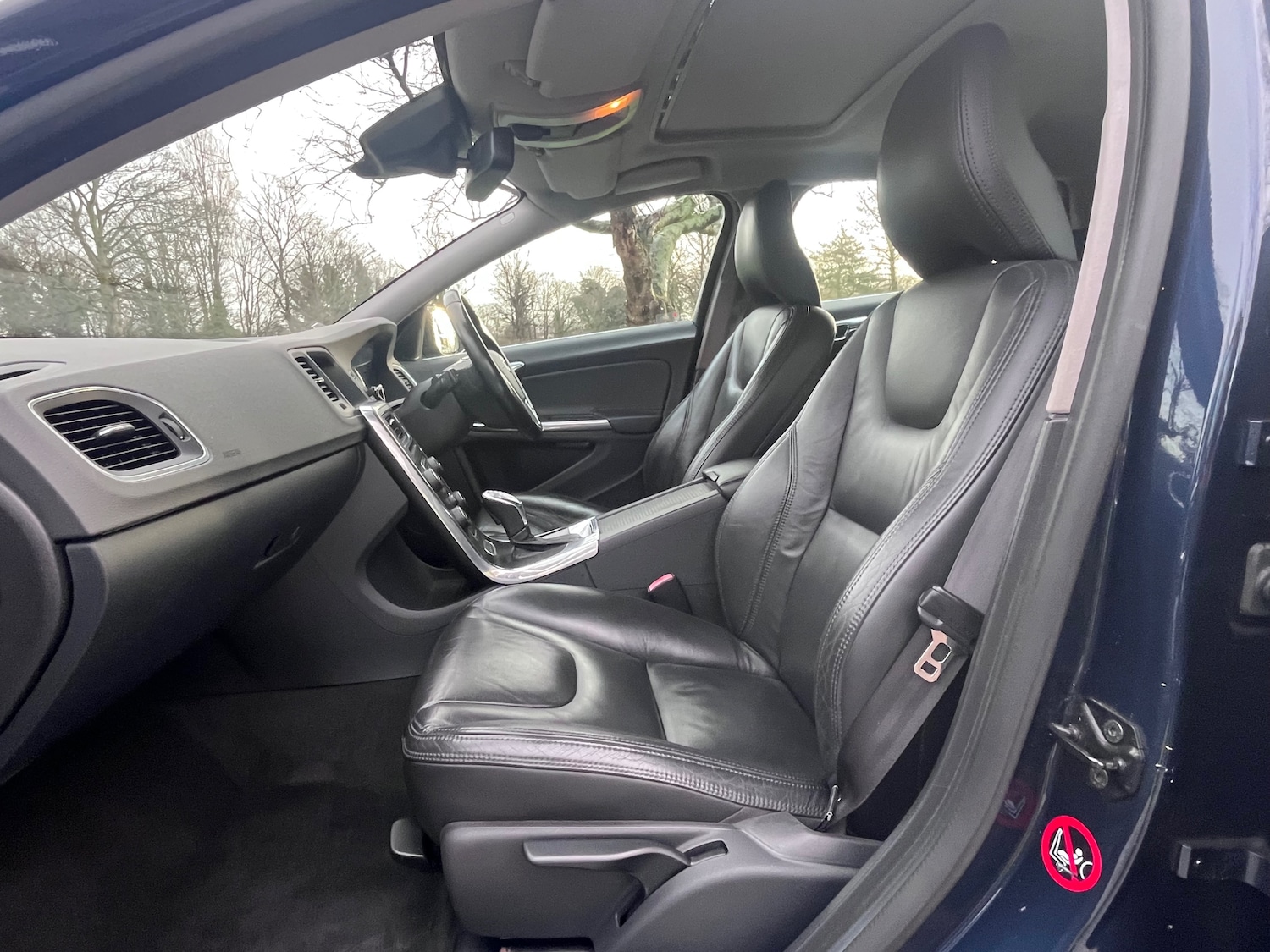 Used Volvo V60 2012 for sale - 77031608: Photo 23