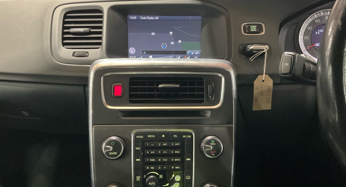 Used Volvo V60 2012 for sale - 77031608: Photo 6