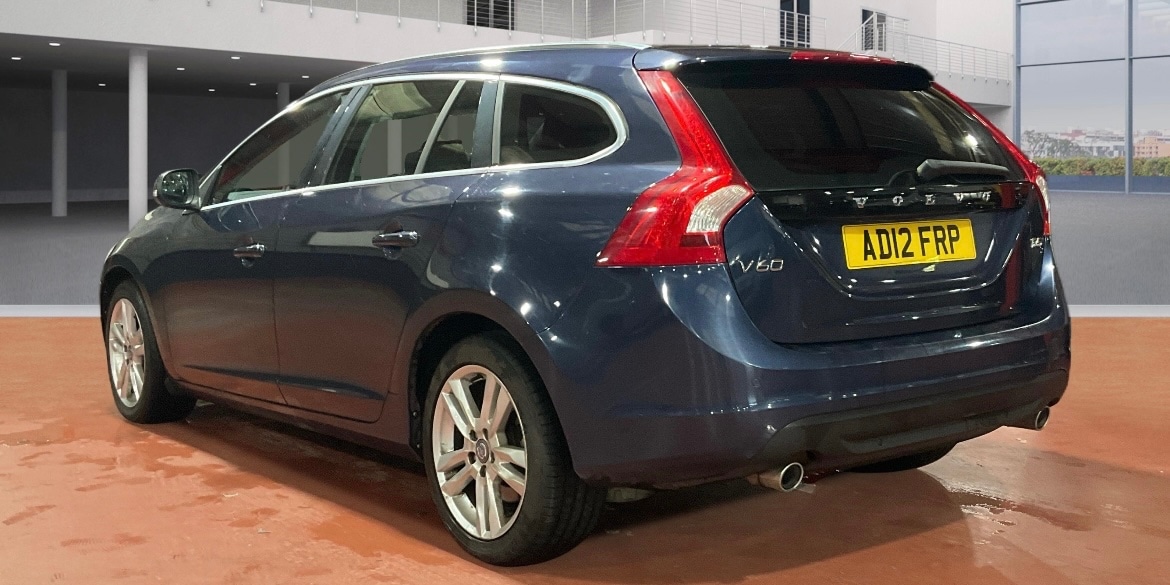 Used Volvo V60 2012 for sale - 77031608: Photo 8