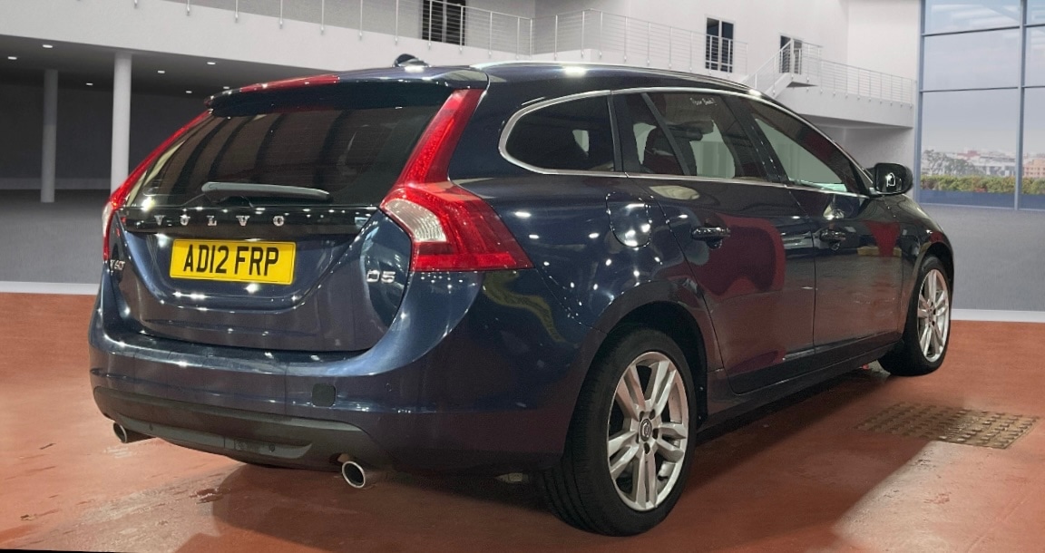 Used Volvo V60 2012 for sale - 77031608: Photo 9