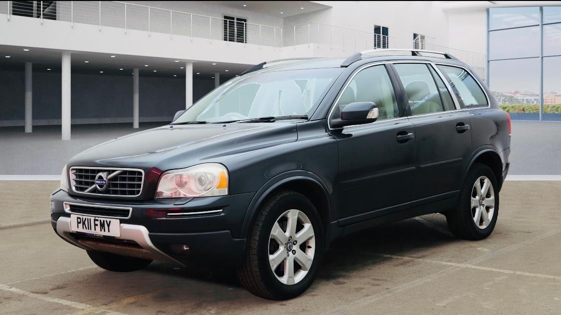 Used Volvo XC90 2011 for sale - 76856592: Photo 2