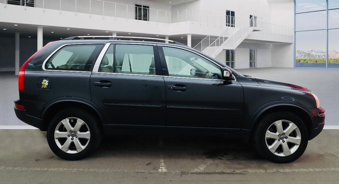 Used Volvo XC90 2011 for sale - 76856592: Photo 3