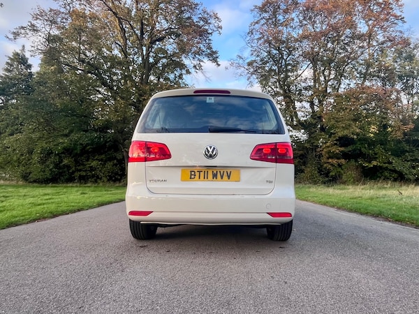Used Volkswagen Touran 2011 for sale - 76311746: Photo 10