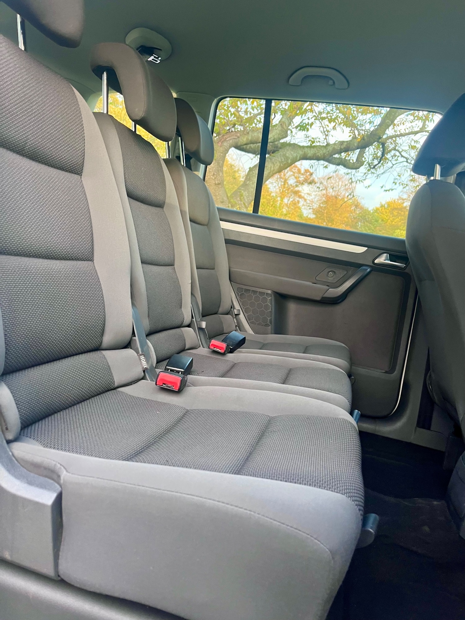 Used Volkswagen Touran 2011 for sale - 76311746: Photo 20