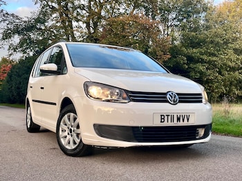 Used Volkswagen Touran 2011 for sale - 76311746: Photo 2