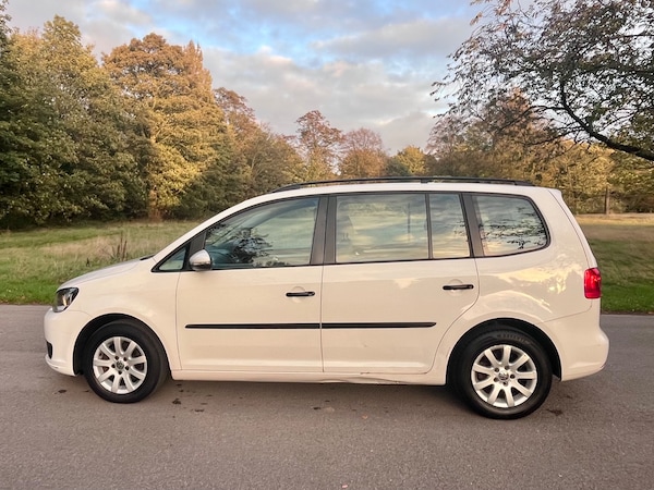 Used Volkswagen Touran 2011 for sale - 76311746: Photo 7