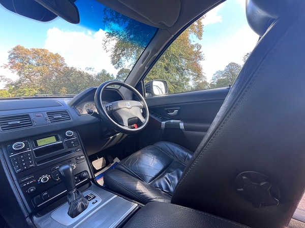 Used Volvo XC90 2010 for sale - 75463076: Photo 40