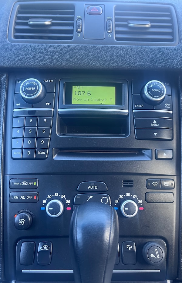 Used Volvo XC90 2010 for sale - 75463076: Photo 44
