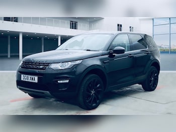 Used Land Rover Discovery Sport 2018 for sale - 77408900: Photo