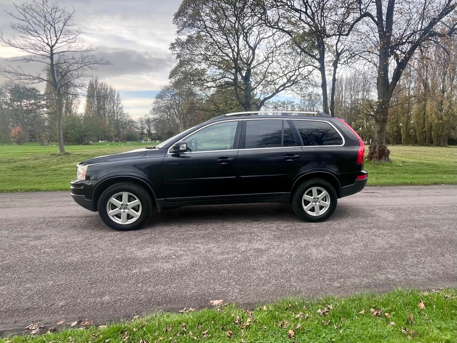 Used Volvo XC90 2010 for sale - 76670483: Photo 11