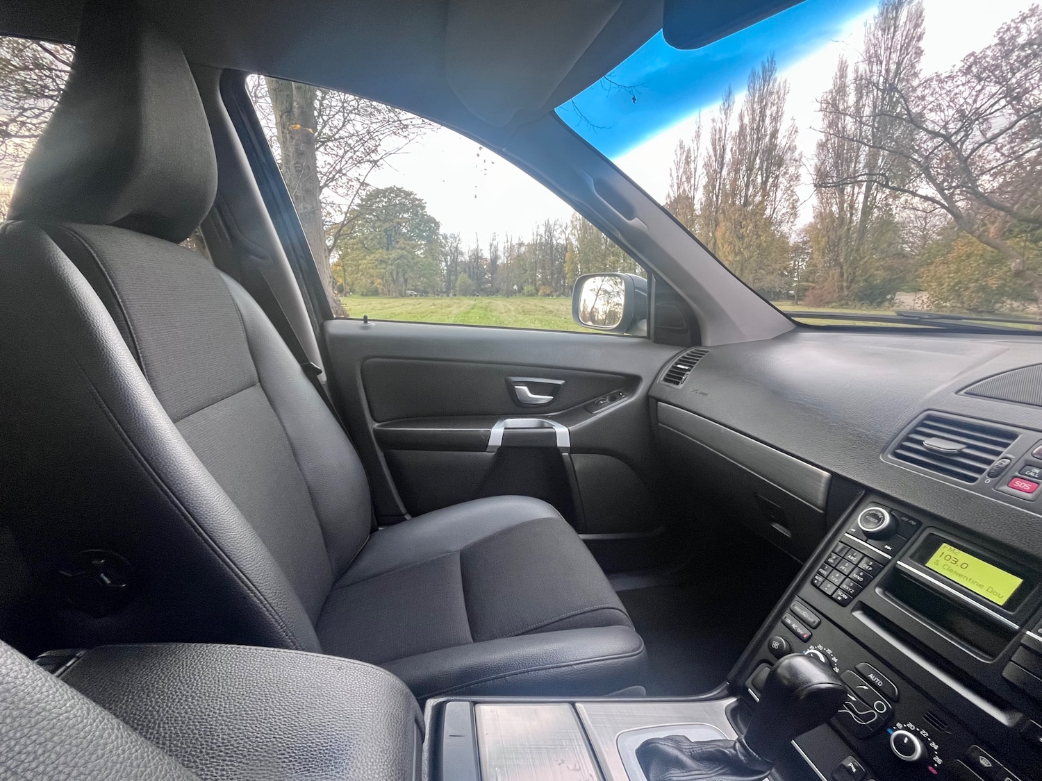 Used Volvo XC90 2010 for sale - 76670483: Photo 37