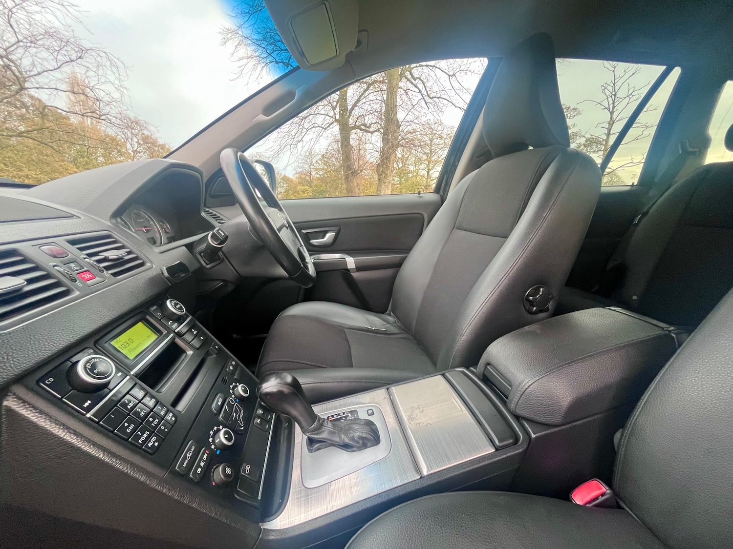 Used Volvo XC90 2010 for sale - 76670483: Photo 43