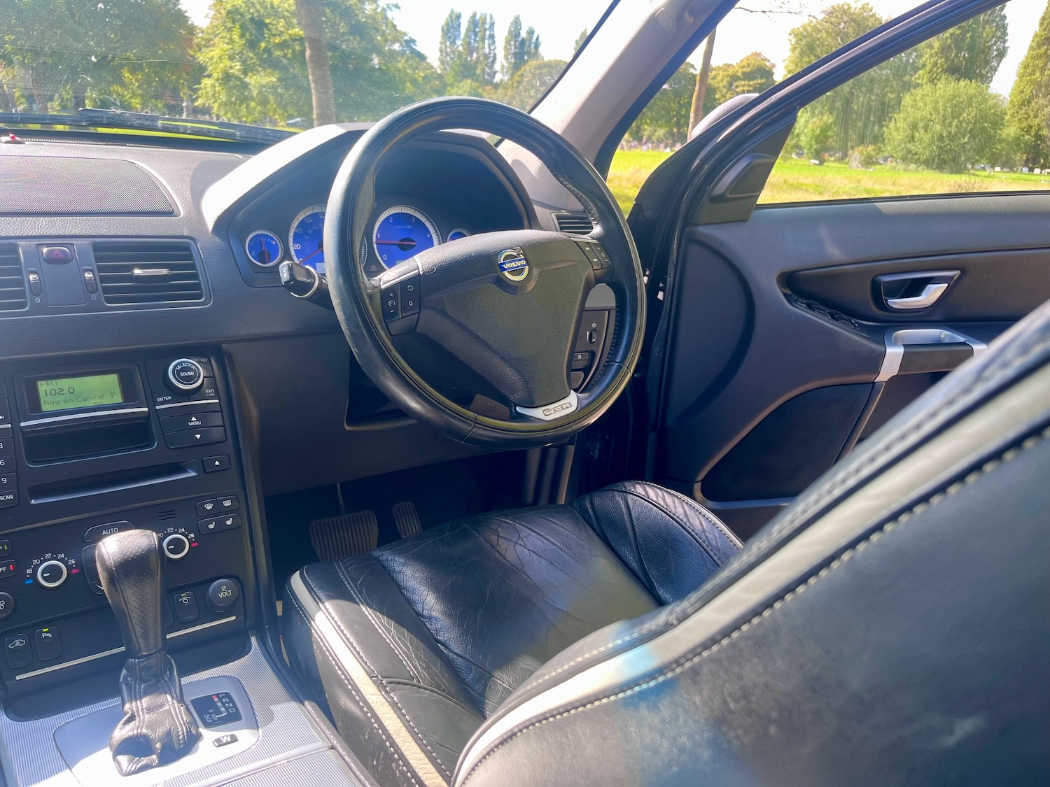 Used Volvo XC90 2010 for sale - 75722695: Photo 14