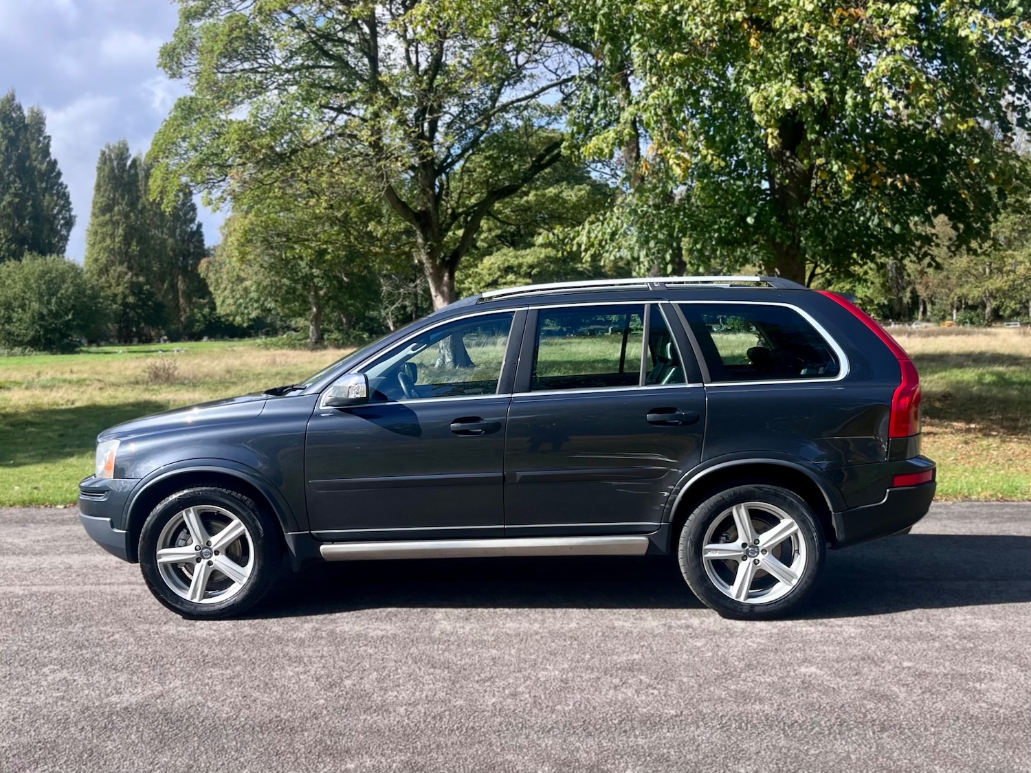 Used Volvo XC90 2010 for sale - 75722695: Photo 21