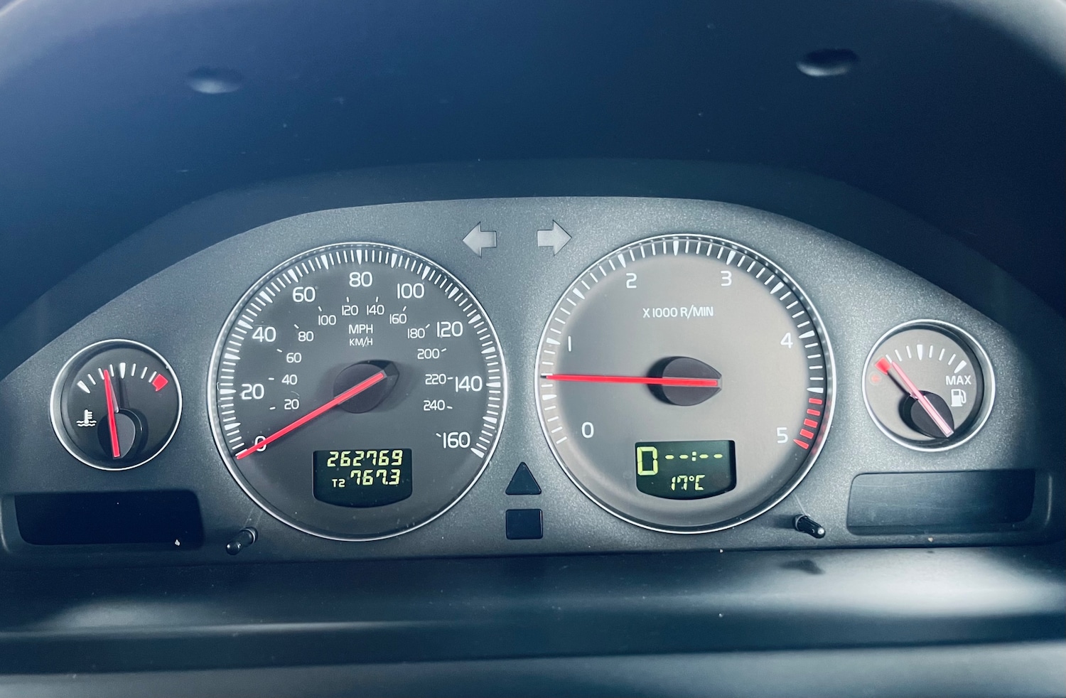 Used Volvo XC90 2005 for sale - 76665390: Photo 36