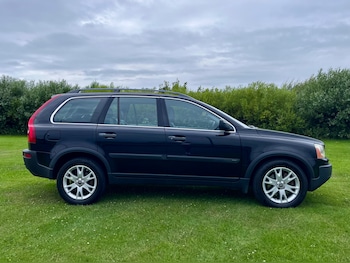 Used Volvo XC90 2005 for sale - 76665390: Photo