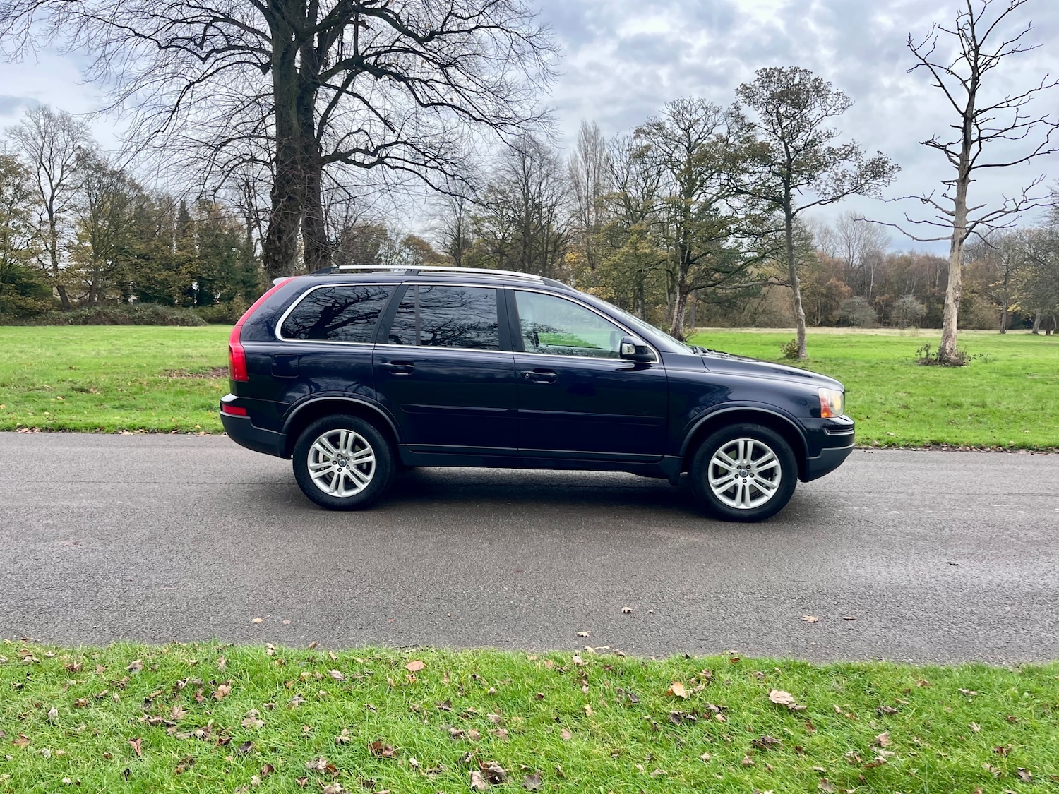 Used Volvo XC90 2011 for sale - 76539889: Photo 10