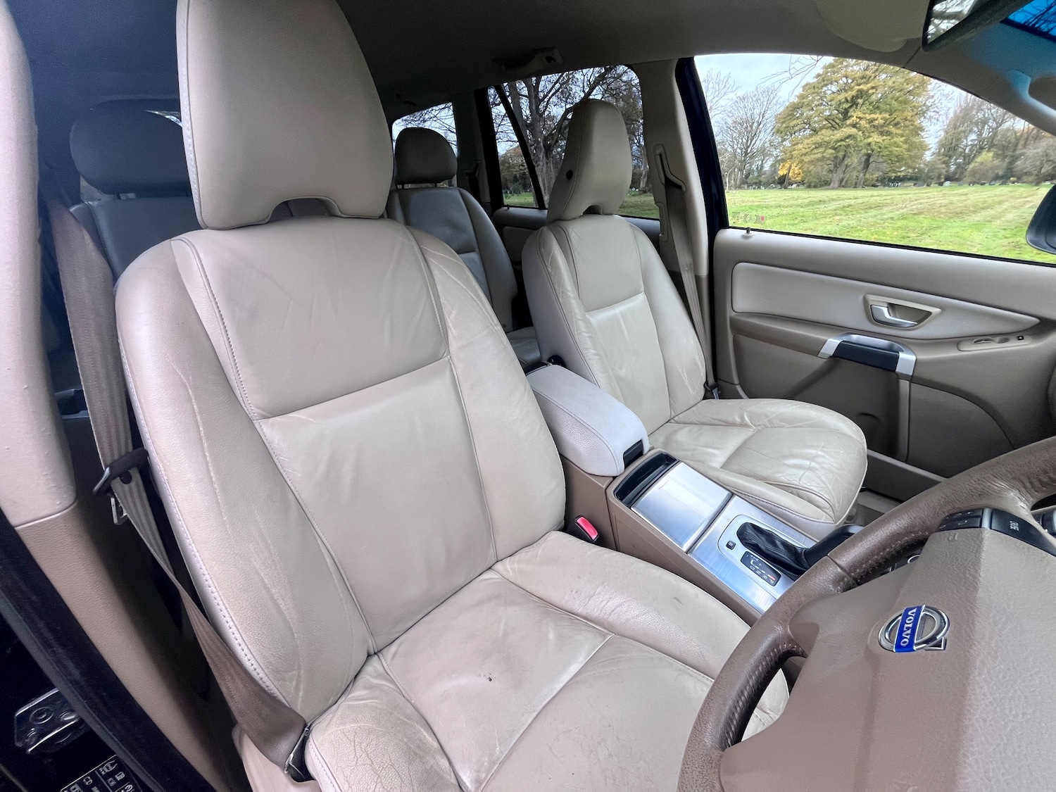 Used Volvo XC90 2011 for sale - 76539889: Photo 14