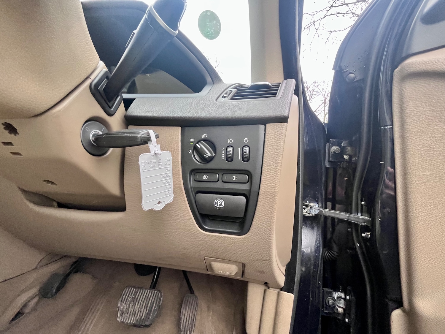 Used Volvo XC90 2011 for sale - 76539889: Photo 17