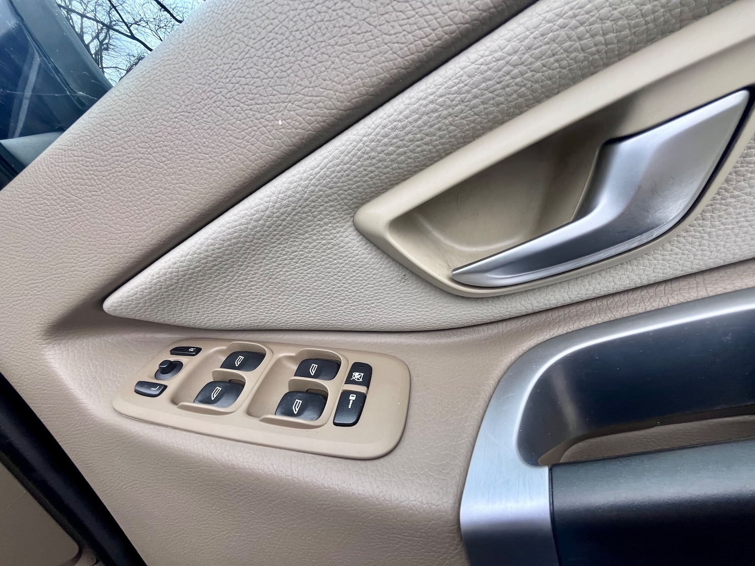 Used Volvo XC90 2011 for sale - 76539889: Photo 18