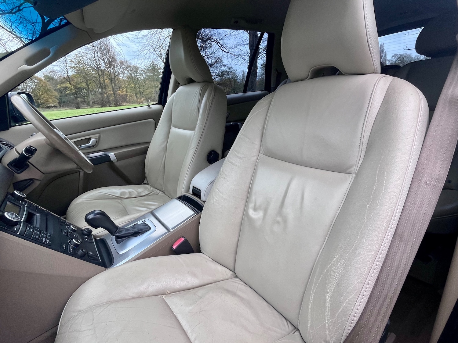 Used Volvo XC90 2011 for sale - 76539889: Photo 26