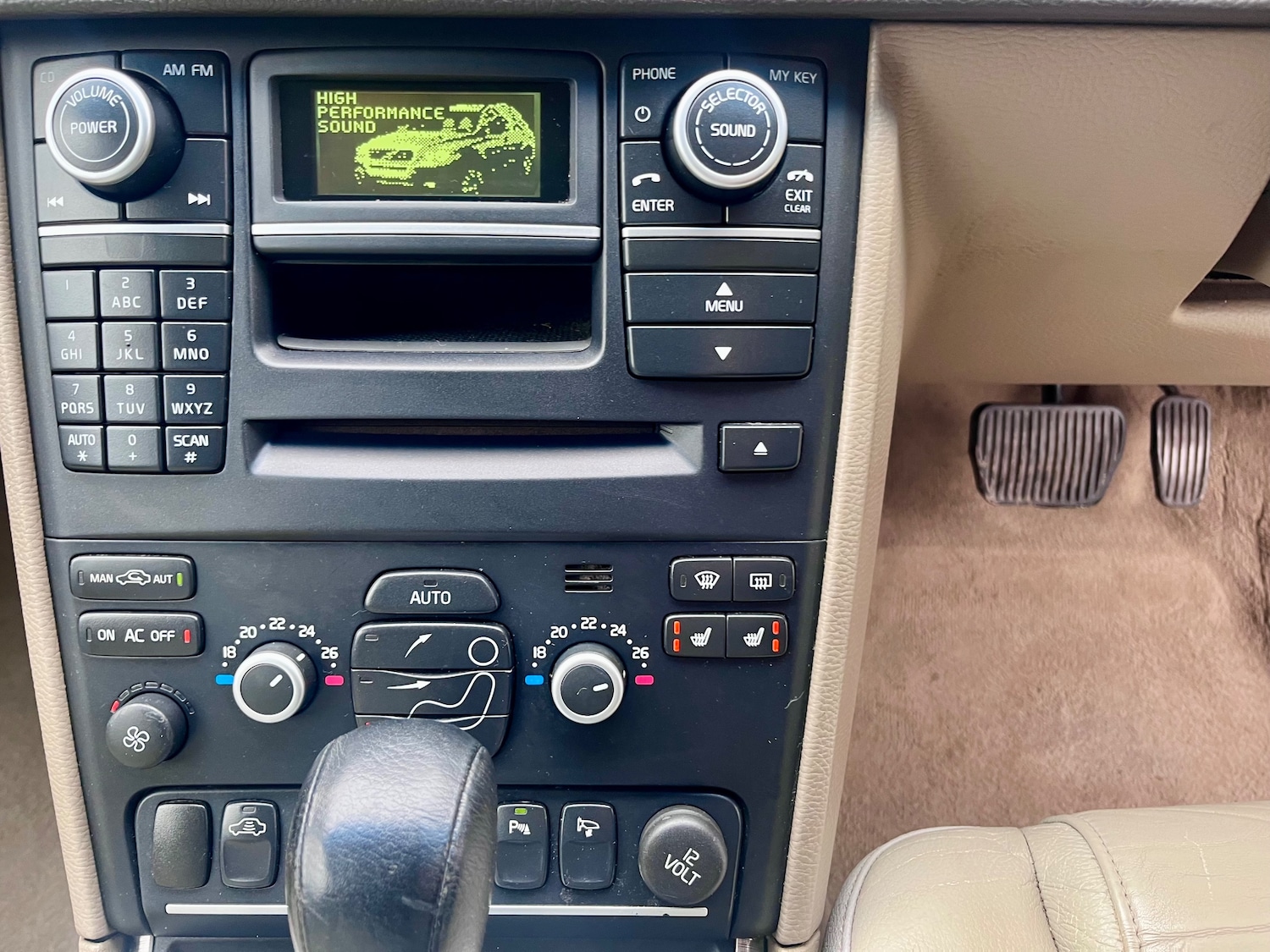 Used Volvo XC90 2011 for sale - 76539889: Photo 51