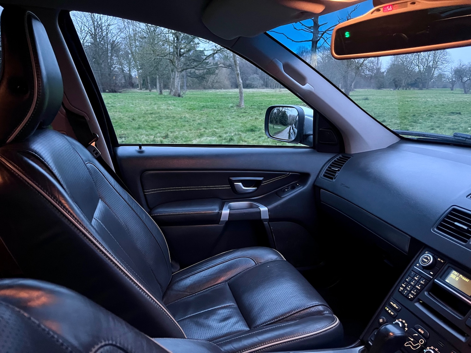 Used Volvo XC90 2011 for sale - 76854909: Photo 15