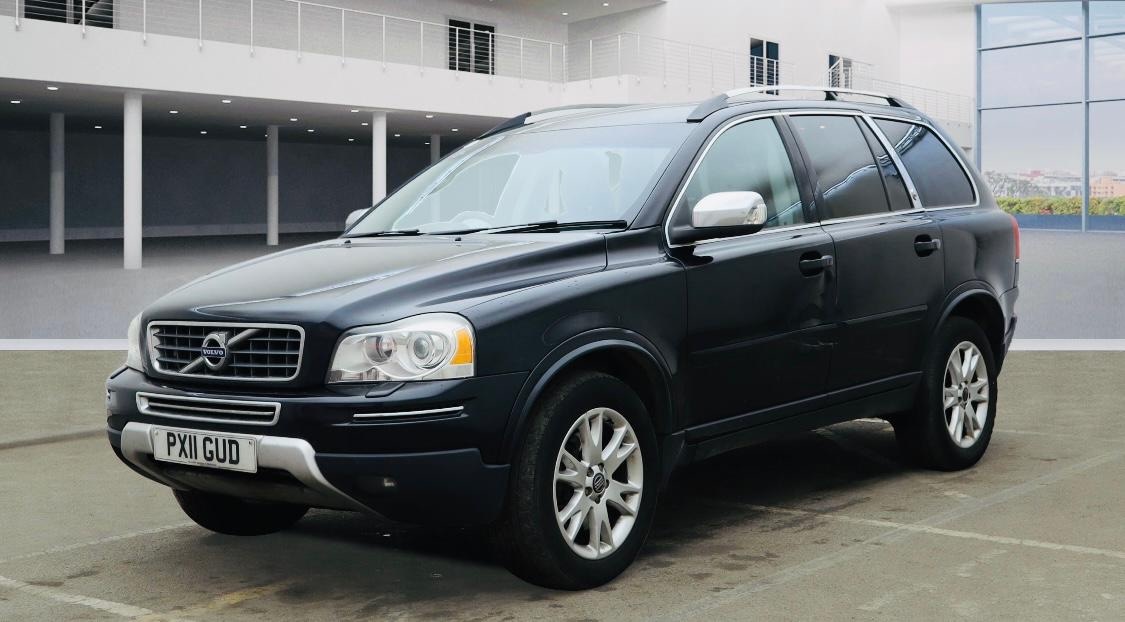 Used Volvo XC90 2011 for sale - 76854909: Photo 2