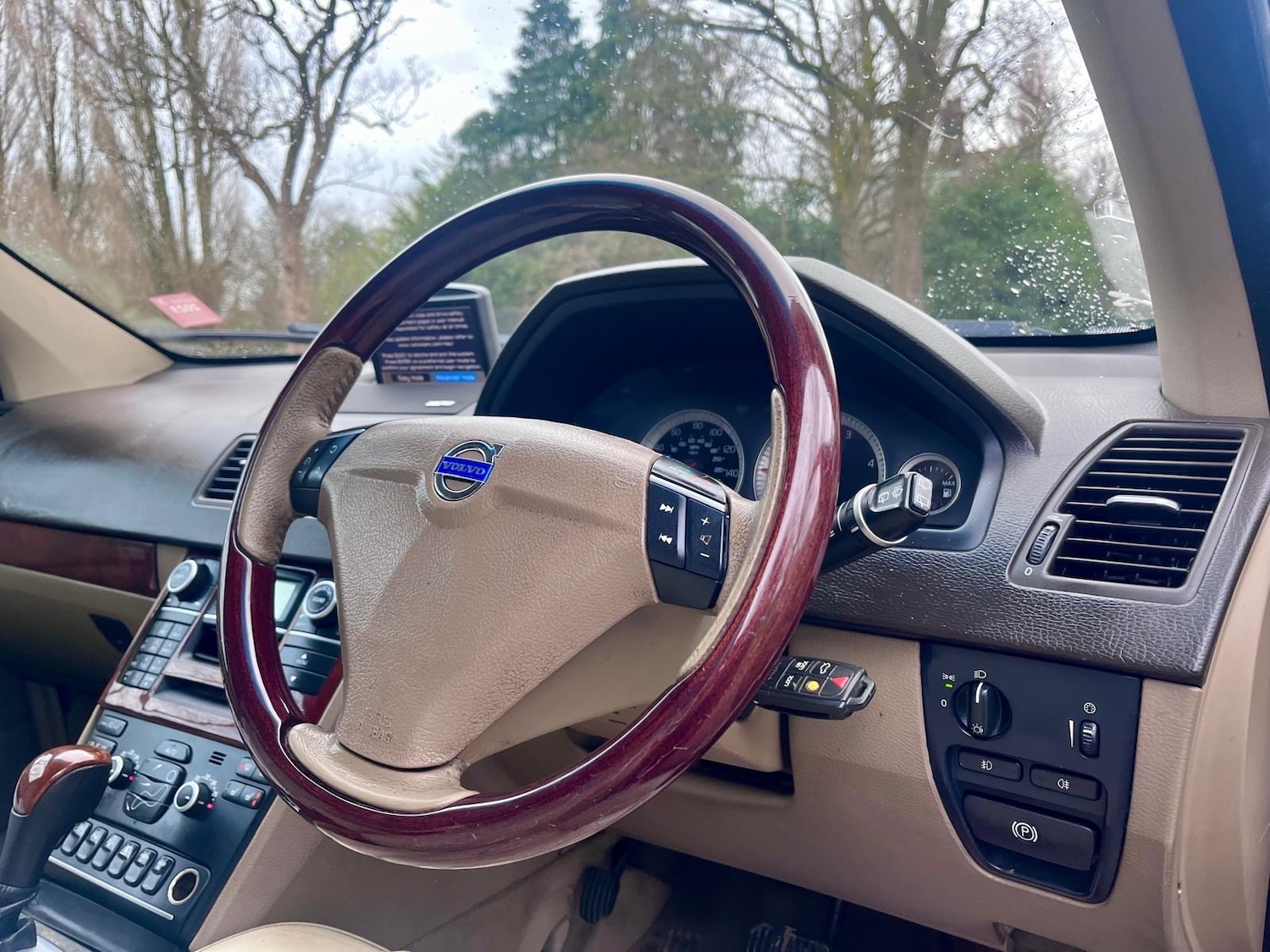 Used Volvo XC90 2011 for sale - 77092806: Photo 24