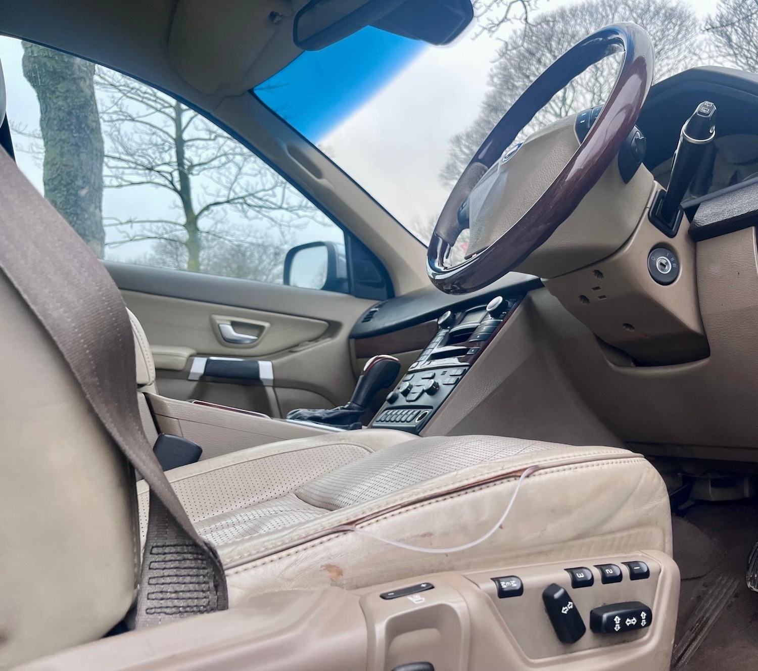 Used Volvo XC90 2011 for sale - 77092806: Photo 40