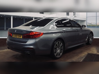 Used BMW 5 Series 2018 for sale - 77533675: Photo