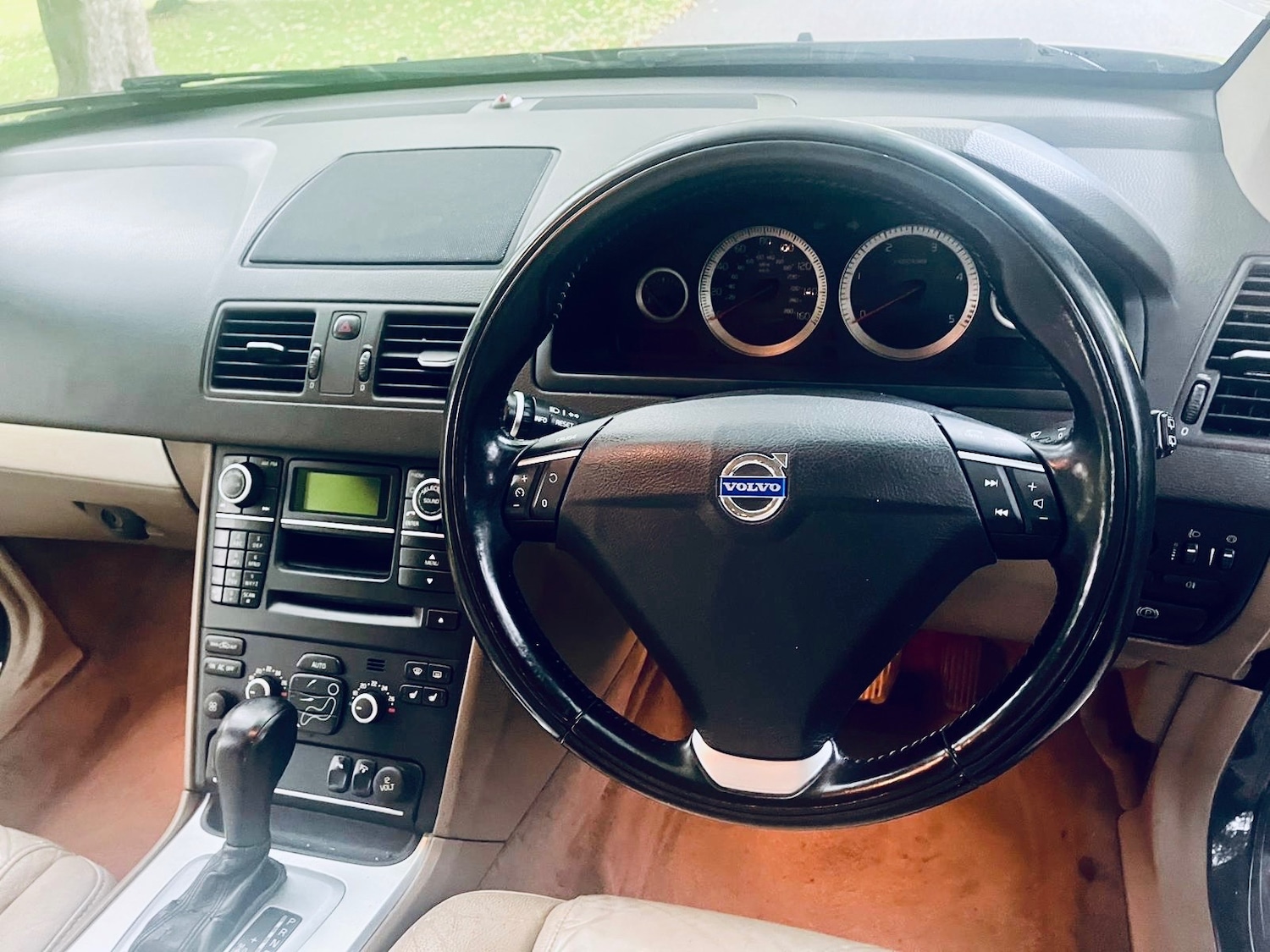 Used Volvo XC90 2012 for sale - 75793101: Photo 14
