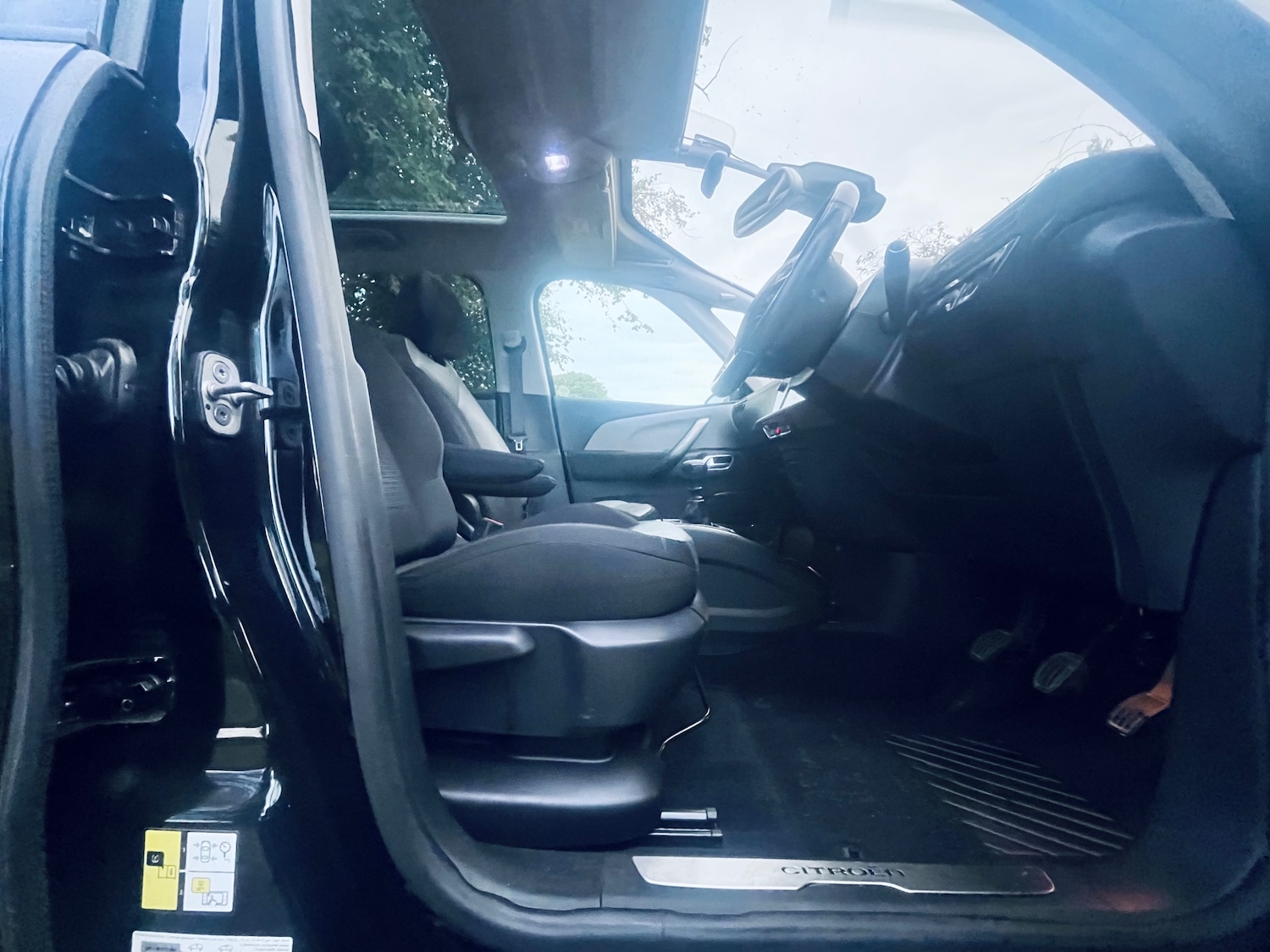 Used Citroen C4 Grand Picasso 2018 for sale - 76804312: Photo 35